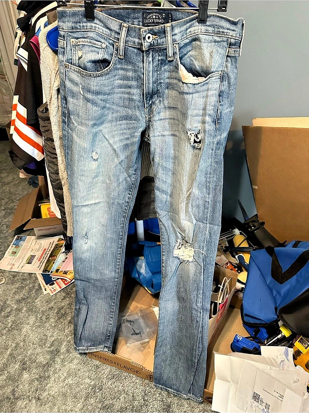 Lucky Brand 121 Heritage Slim Distressed Blue Jeans Size M (8)